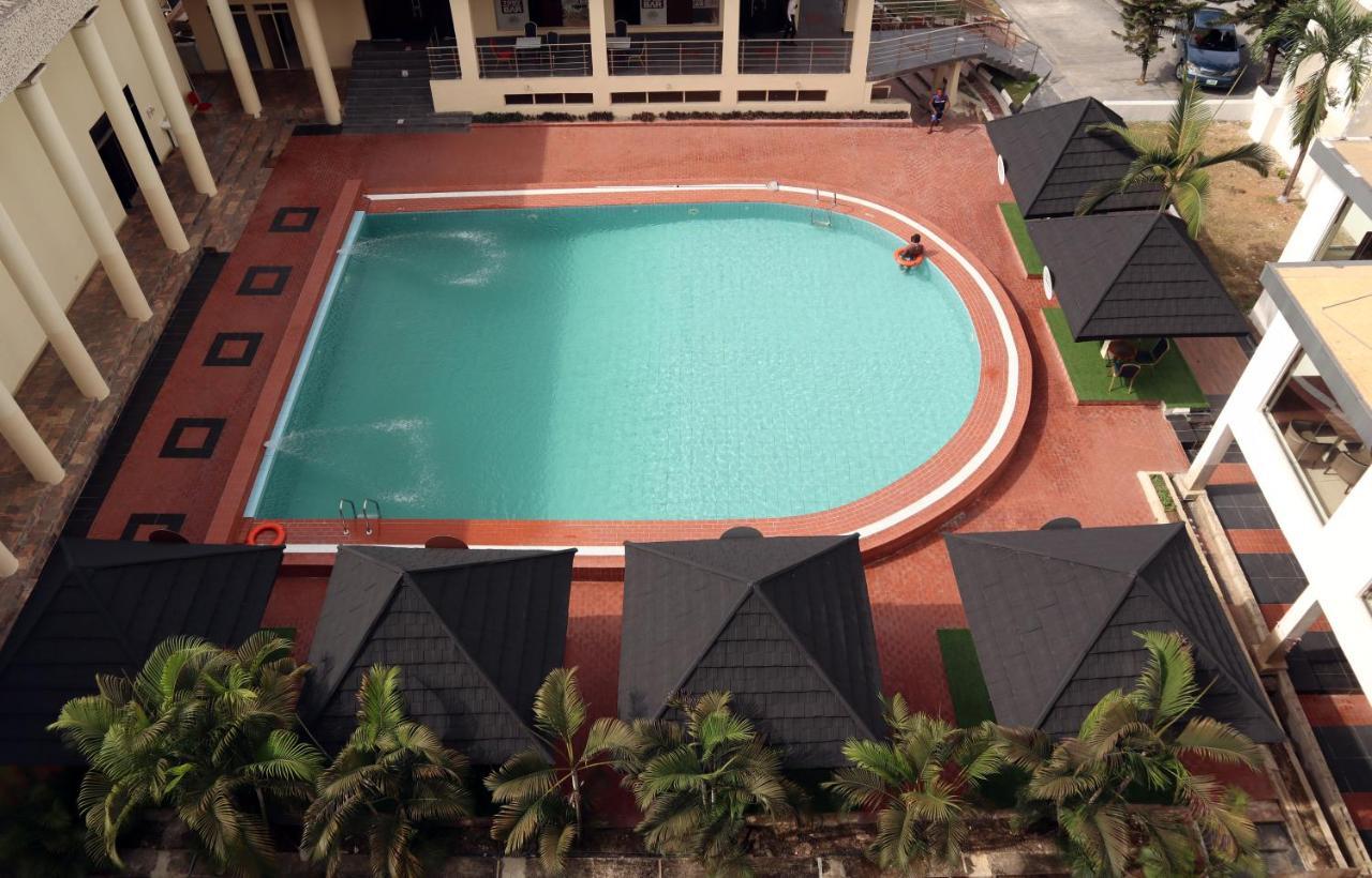 Monty Suites カラバル エクステリア 写真