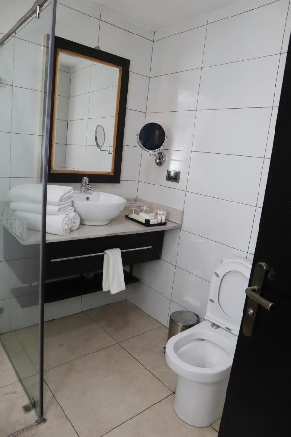 Monty Suites カラバル エクステリア 写真