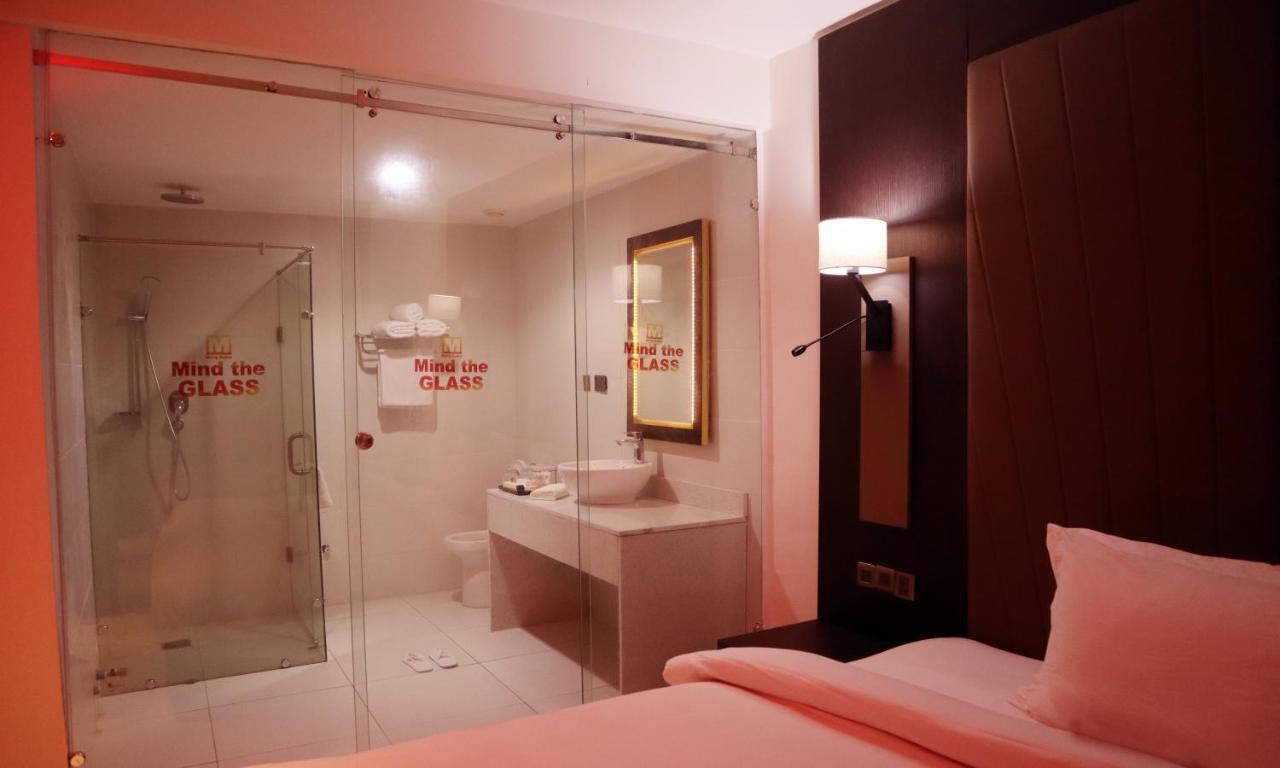 Monty Suites カラバル エクステリア 写真